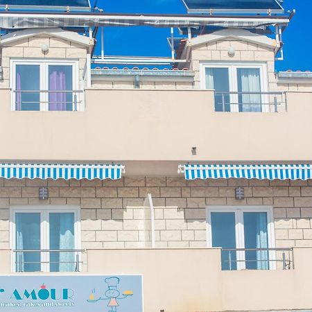 Apartmani Riva Rogoznica  Bagian luar foto